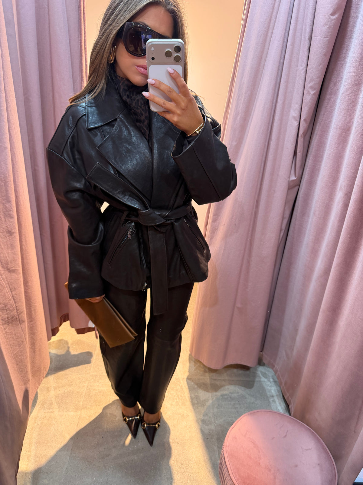 The Sculpted Barrel Leather Pants | Chocolate